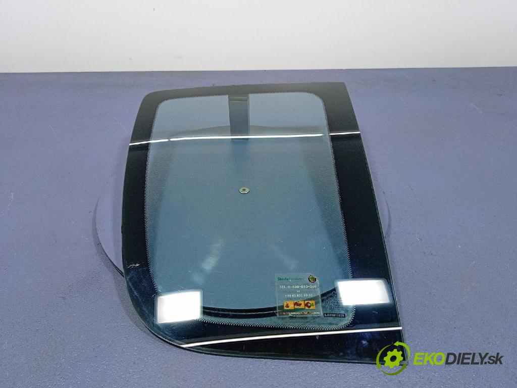 Skoda Roomster 2007 sklo Karoséria: zad