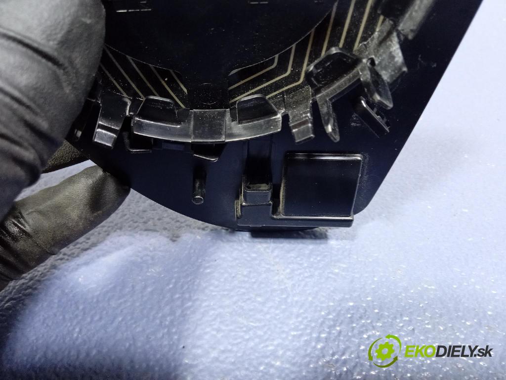 Mercedes S-Klasa 2022 zpětné zrcátko prave