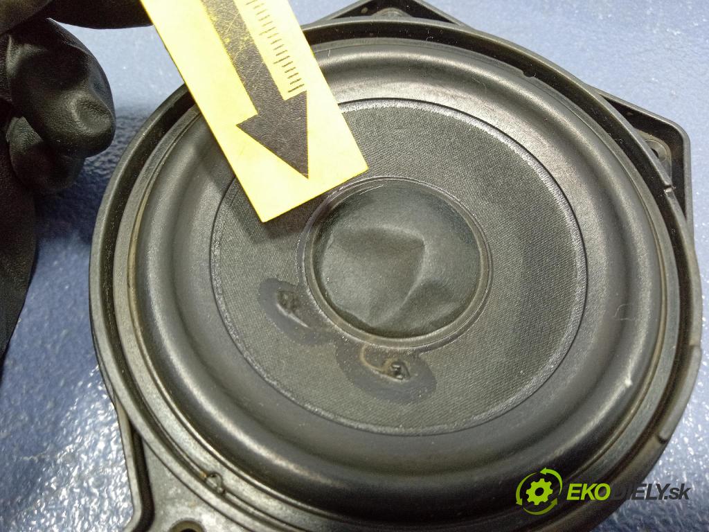 Mercedes S-Klasa 2022 Mluvčí: / Subwoofer: A2238203001