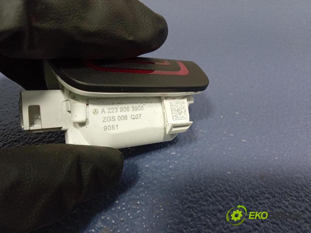 Mercedes S-Klasa 2022 Svietidlá: Vnútri: A2239063900