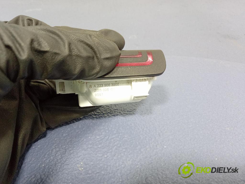 Mercedes S-Klasa 2022 Lampy Uvnitř A2239063900