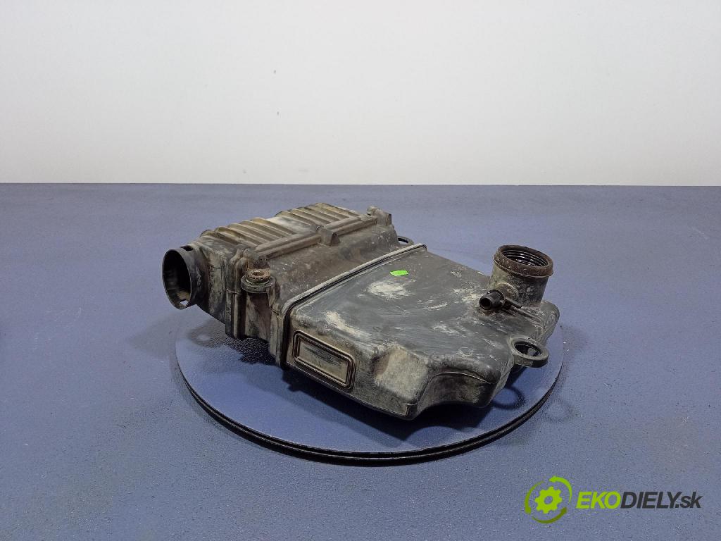 Fiat Punto 2011 obal Filtre: Vzduch: 51773400