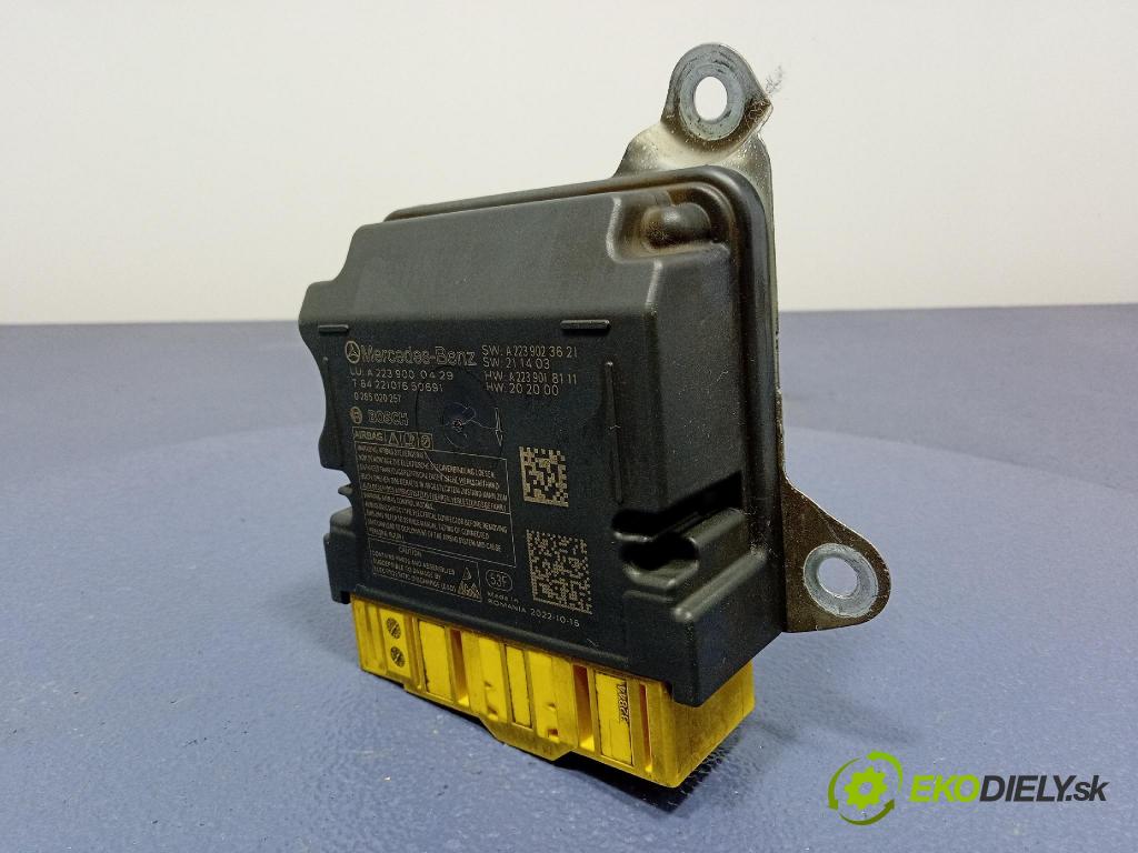 Mercedes S-Klasa 2022 řídící jednotka SRS x A2239000429