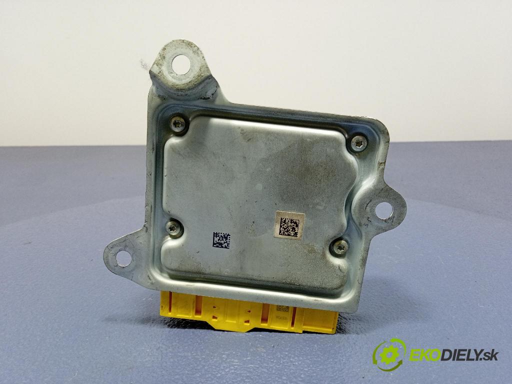 Mercedes S-Klasa 2022 řídící jednotka SRS x A2239000429