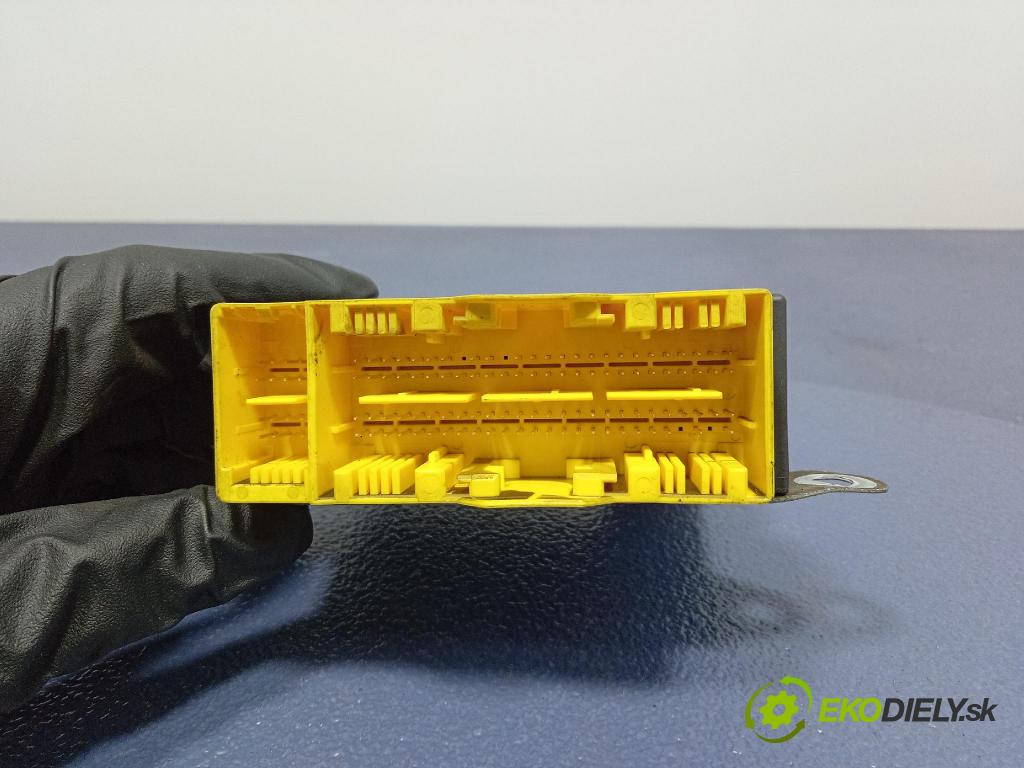 Mercedes S-Klasa 2022 řídící jednotka SRS x A2239000429