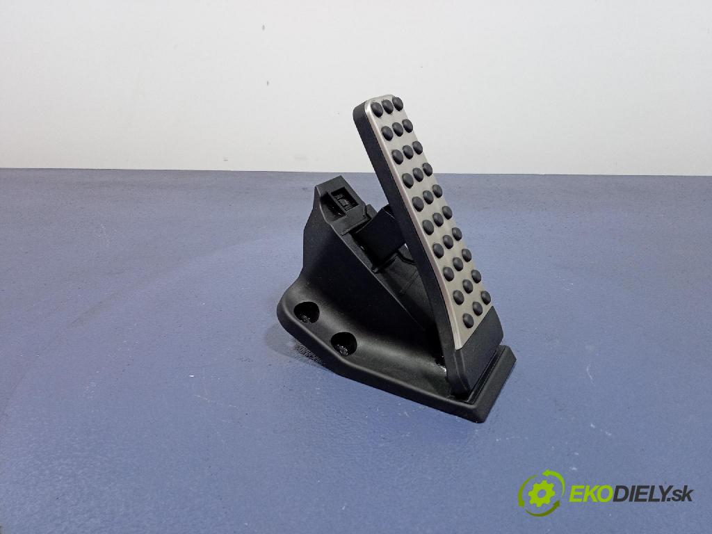 Mercedes S-Klasa 2022 pedal Plyn: A2233000100