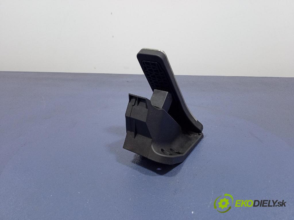 Mercedes S-Klasa 2022 pedal Plyn: A2233000100
