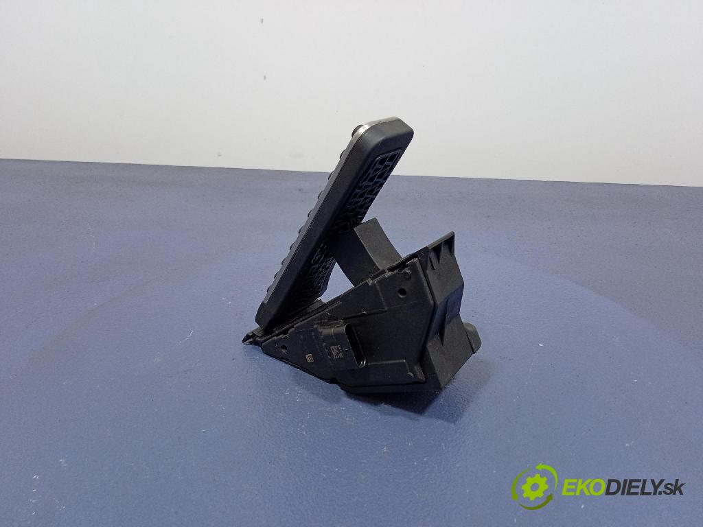 Mercedes S-Klasa 2022 pedal Plyn: A2233000100