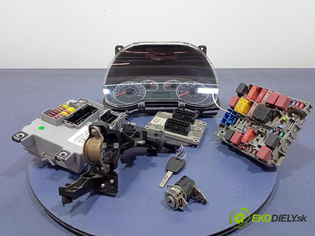 Fiat Punto 2011 riadiaca jednotka Motor: 51891838