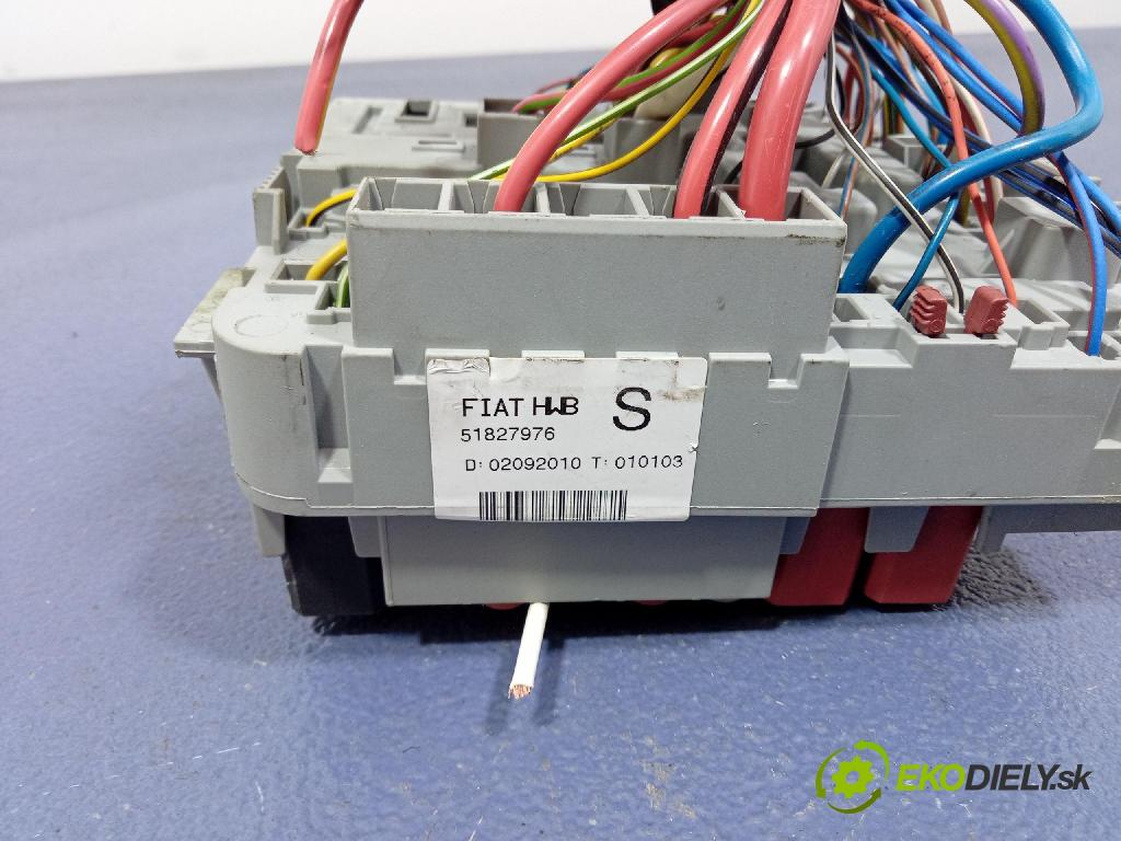 Fiat Punto 2011 riadiaca jednotka Motor: 51891838