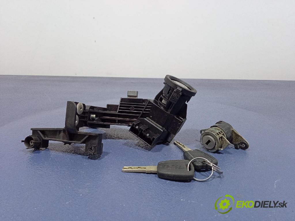 Fiat Punto 2011 riadiaca jednotka Motor: 51891838