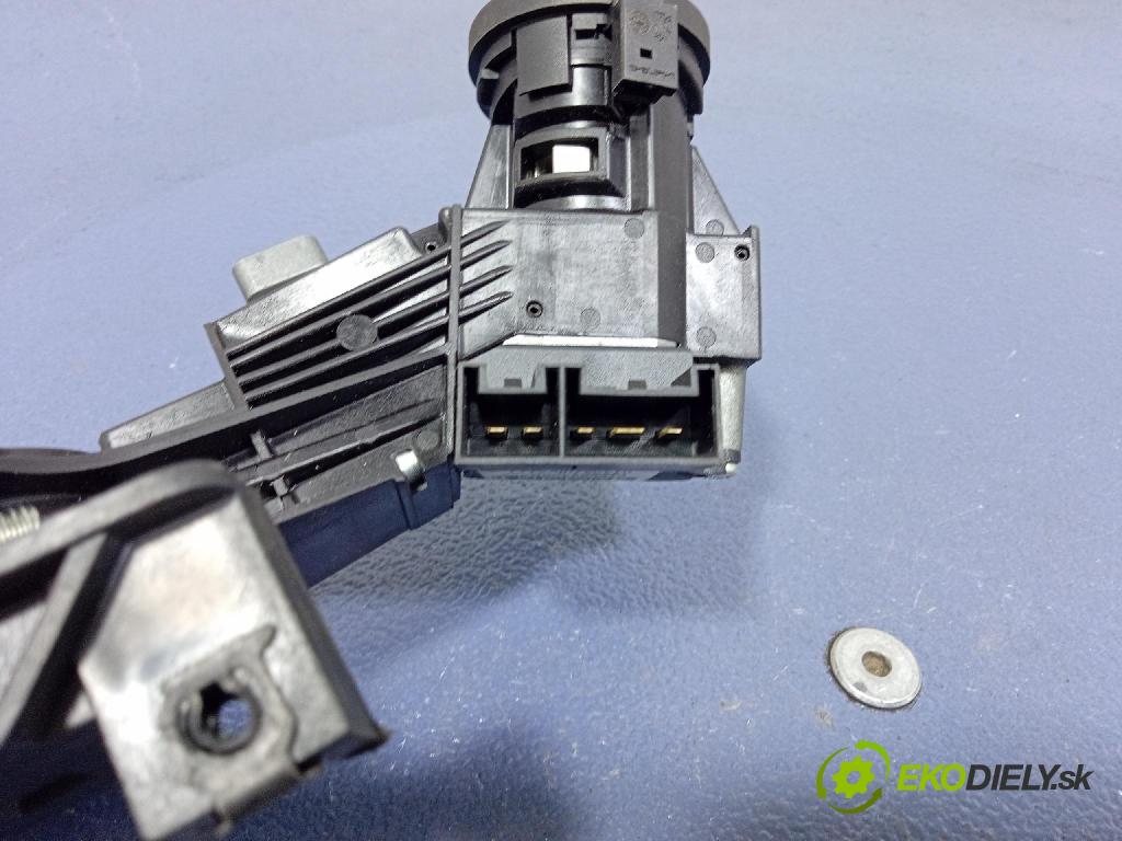 Fiat Punto 2011 riadiaca jednotka Motor: 51891838