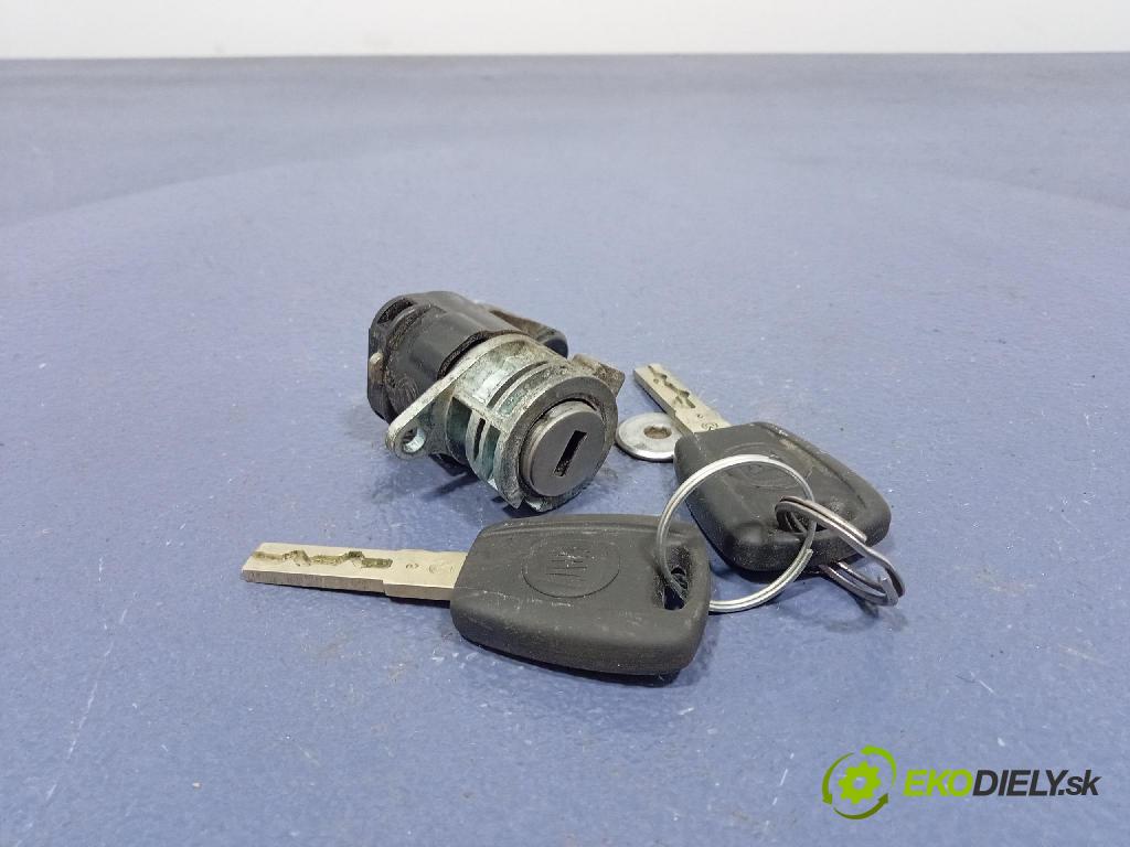 Fiat Punto 2011 riadiaca jednotka Motor: 51891838