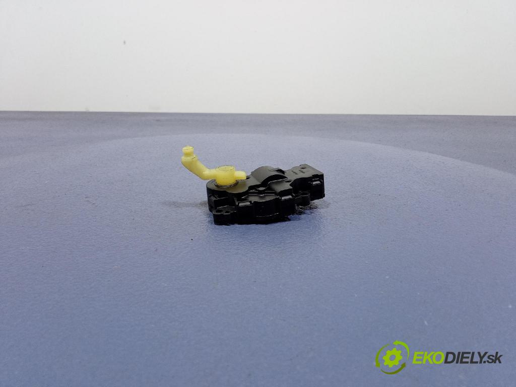 Mercedes S-Klasa 2022 motor: Ohrievač: 41047820