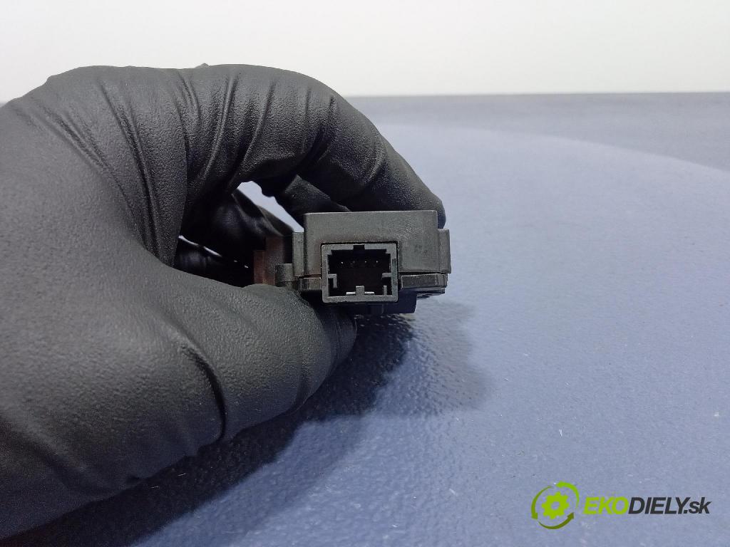 Mercedes S-Klasa 2022 motor: Ohrievač: 41047820