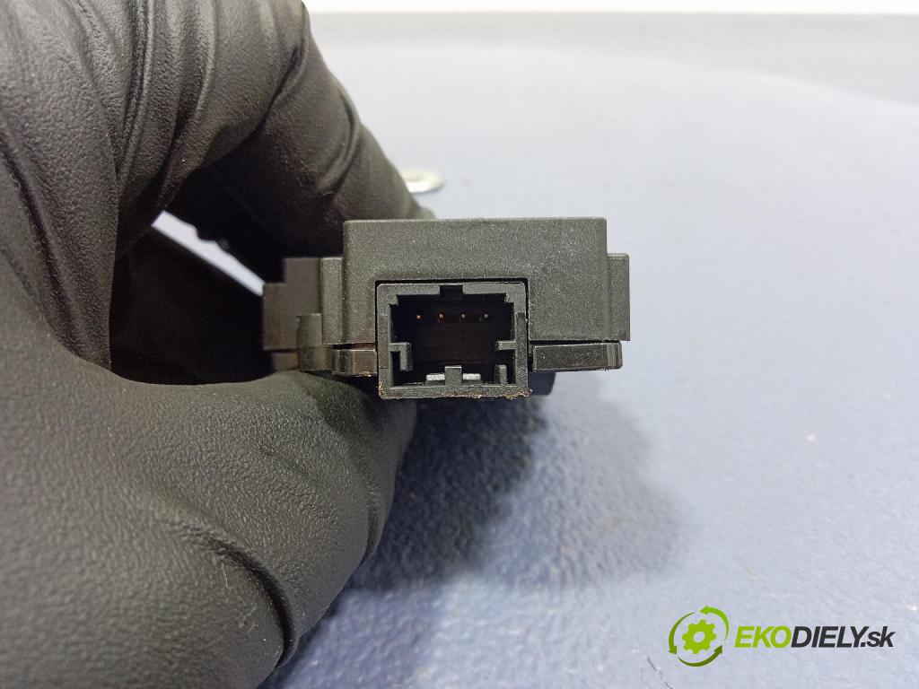 Mercedes S-Klasa 2022 motor: Ohrievač: 41047280