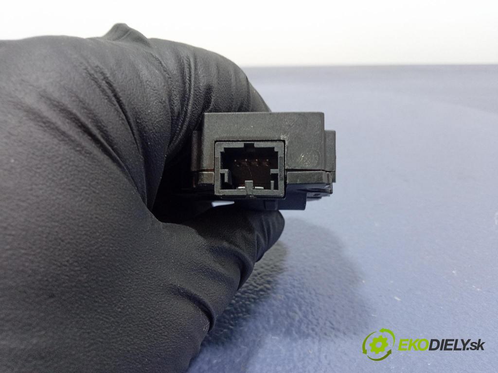 Mercedes S-Klasa 2022 motor: Ohrievač: 41047280