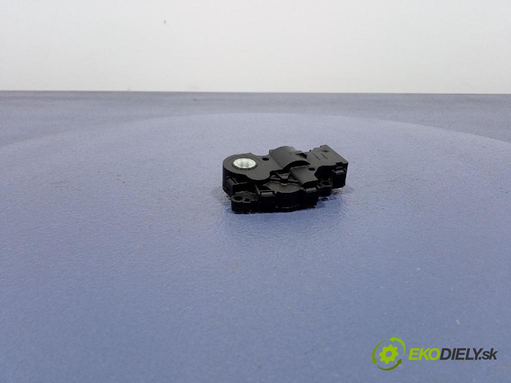 Mercedes S-Klasa 2022 motor: Ohrievač: 41047280