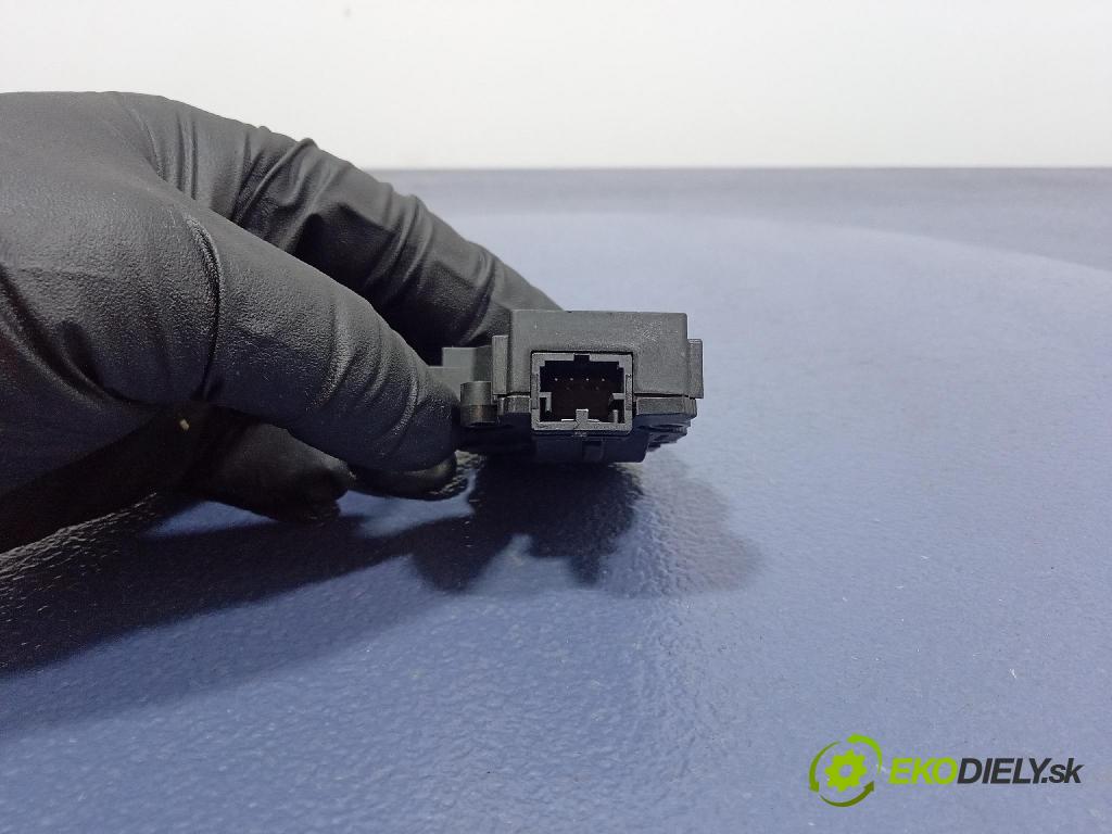 Mercedes S-Klasa 2022 motor: Ohrievač: 41047280