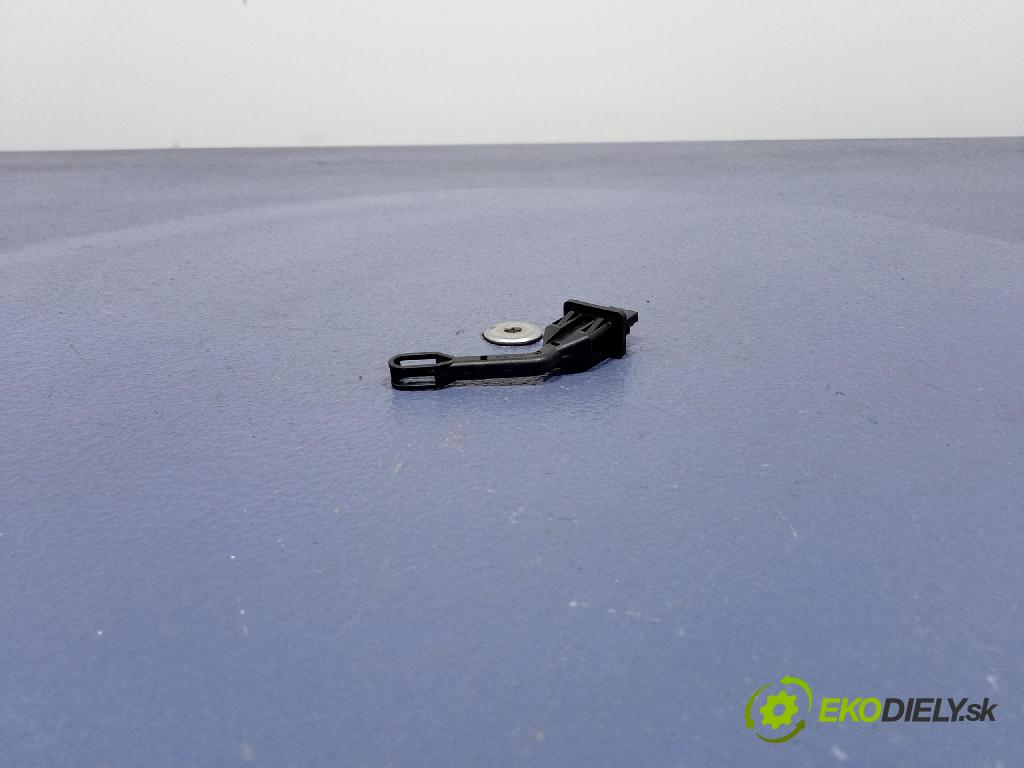 Mercedes S-Klasa 2022 snímač Teplota: L0902