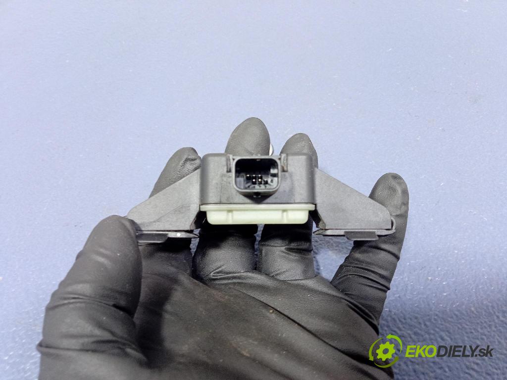 Mercedes S-Klasa 2022 snímač A0009001632