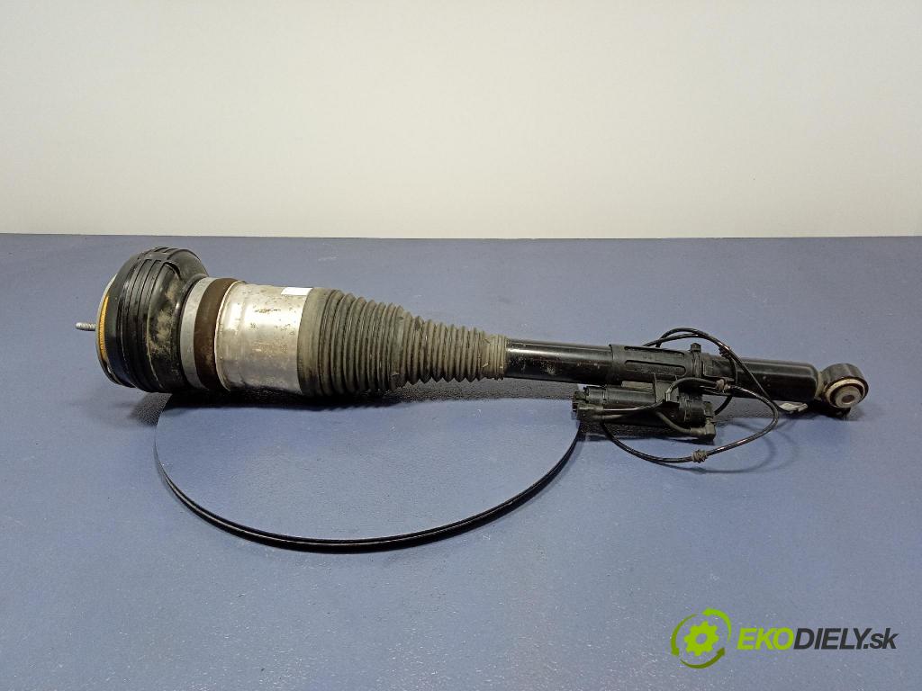 Mercedes S-Klasa 2022 tlmič zad Správny.: A2233209603