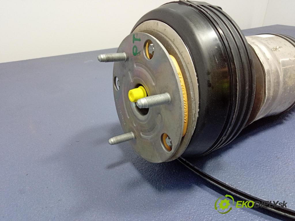 Mercedes S-Klasa 2022 tlmič zad Správny.: A2233209603