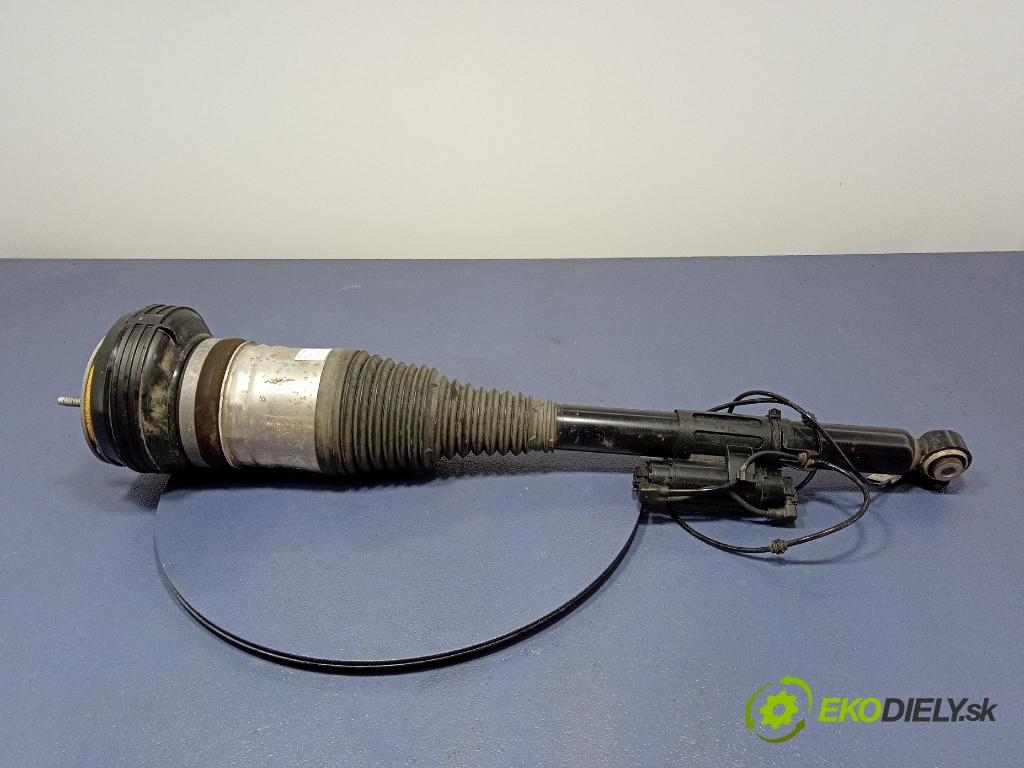 Mercedes S-Klasa 2022 tlmič zad Správny.: A2233209603