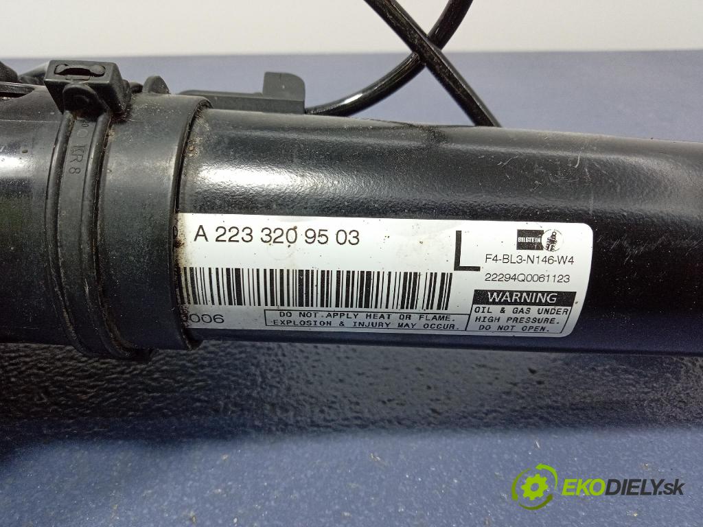 Mercedes S-Klasa 2022 tlmič zad Vľavo.: A2233209503