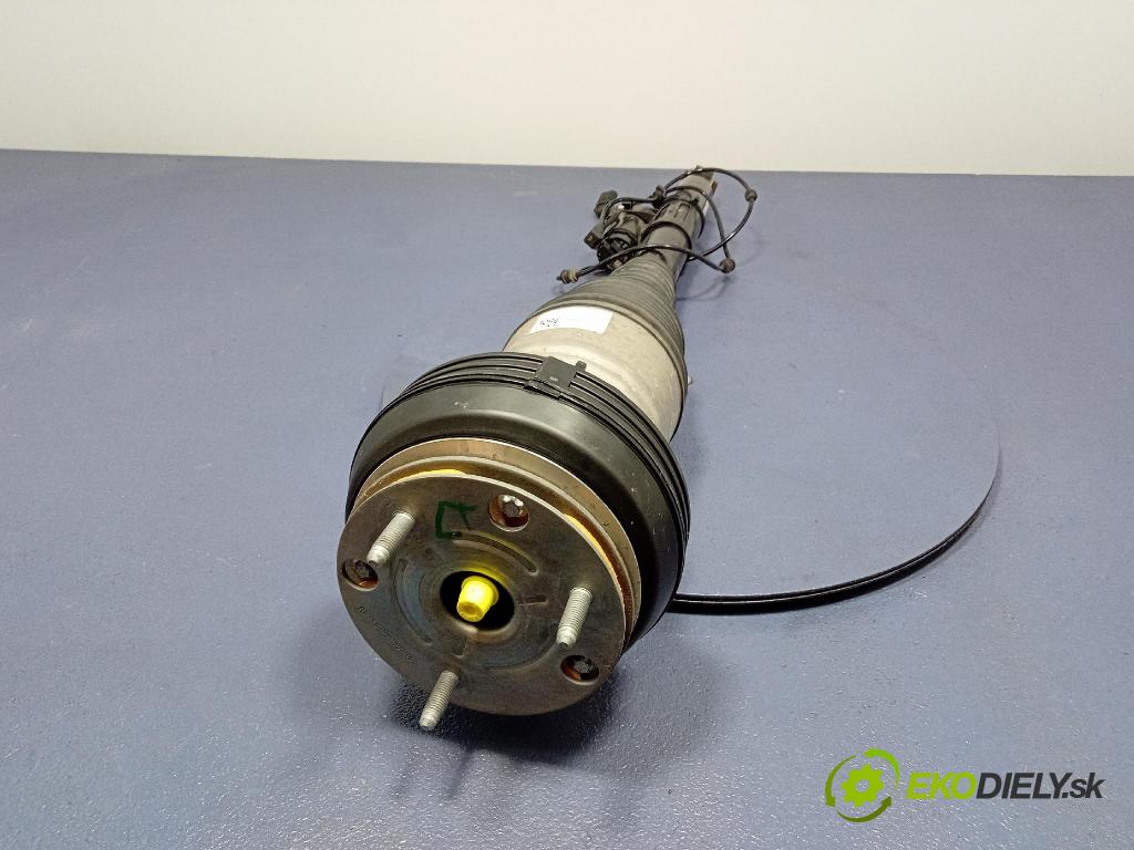 Mercedes S-Klasa 2022 tlmič zad Vľavo.: A2233209503