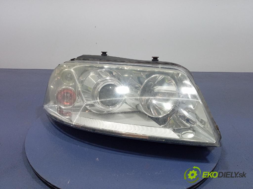 Volkswagen Sharan 2002 Reflektor: v pravo: 7M3941016AC