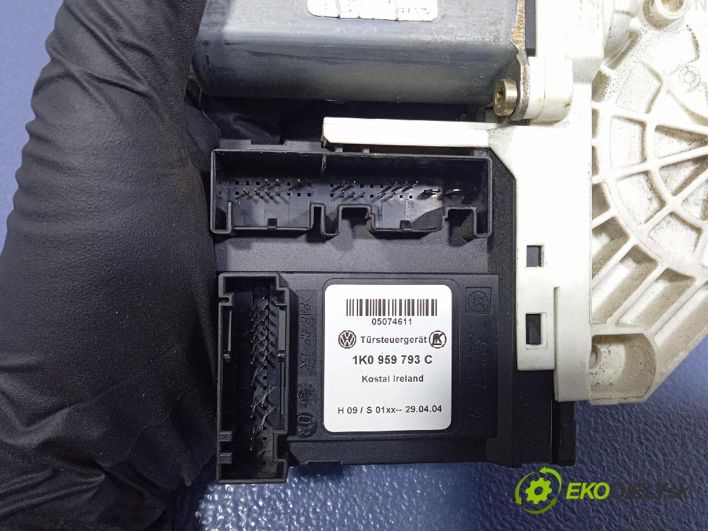 Seat Altea 2005 mechanismus stahování Sklenka: před Levý: 5P0837401