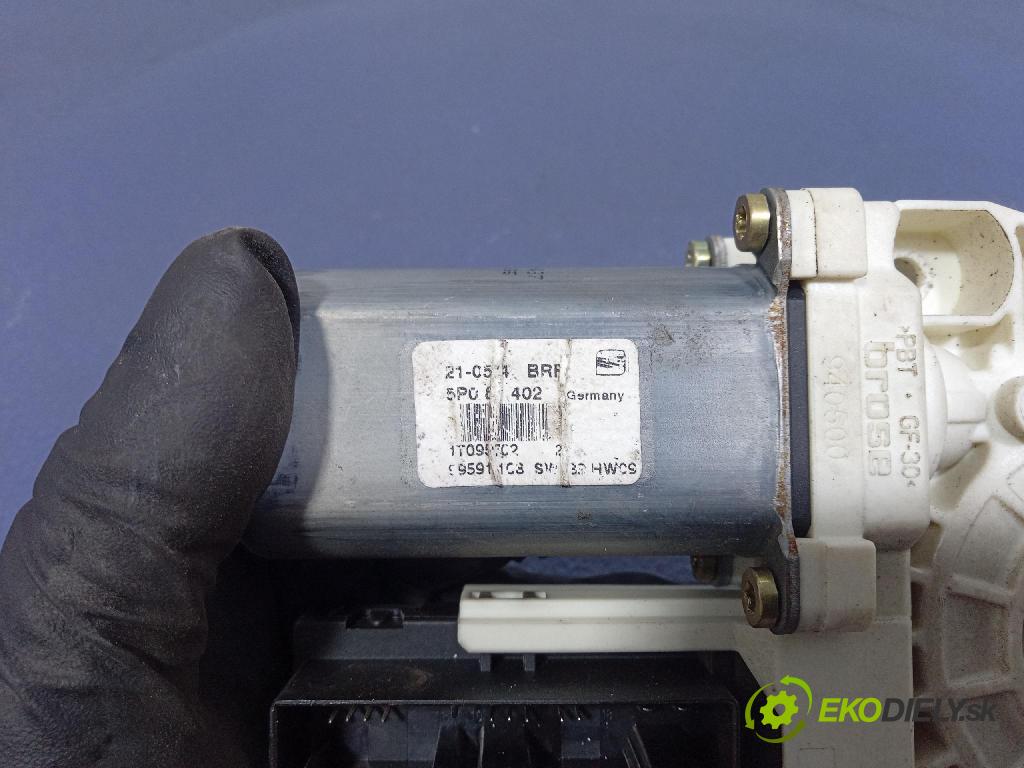 Seat Altea 2005 mechanismus stahování Sklenka: před v pravo: 5P0837402