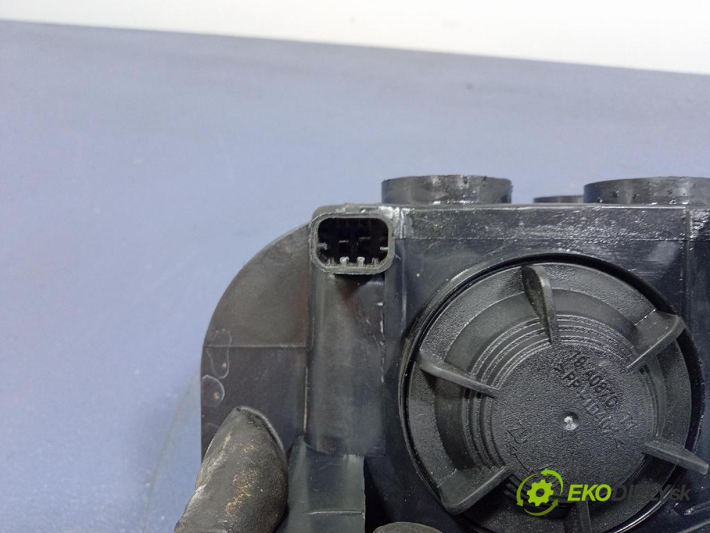 Opel Meriva 2007 Halogen v pravo: 19-A779