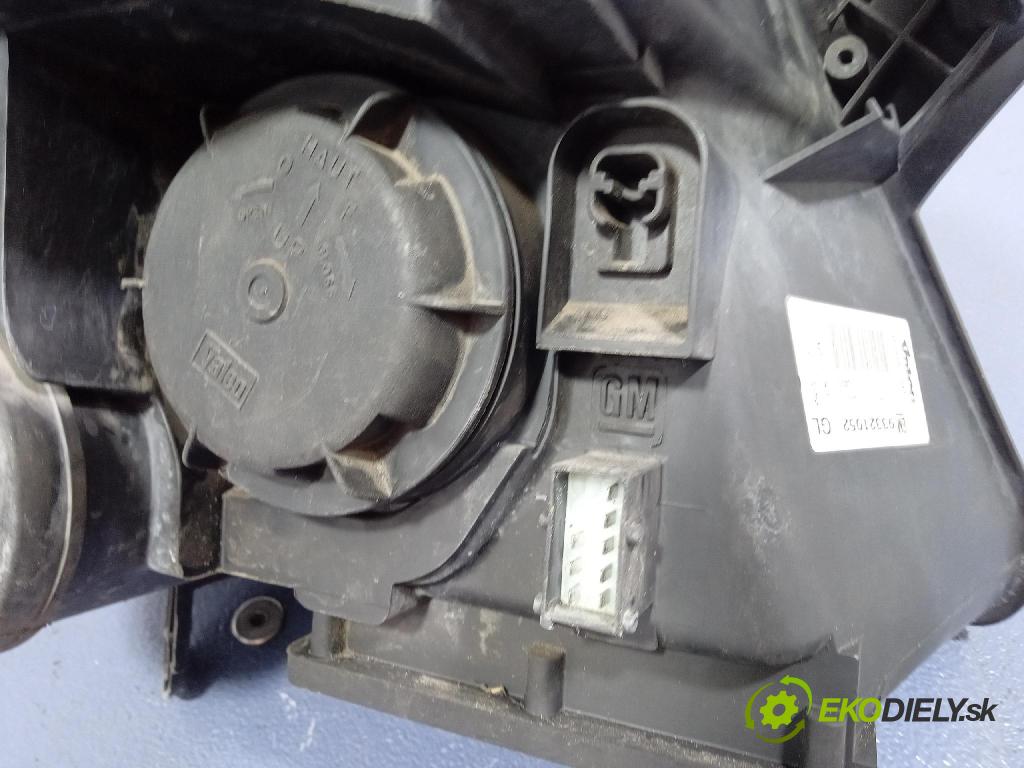 Opel Meriva 2007 Reflektor: Vľavo: 93321052