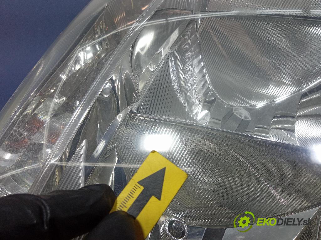 Opel Meriva 2007 světlo Levý: 93321052