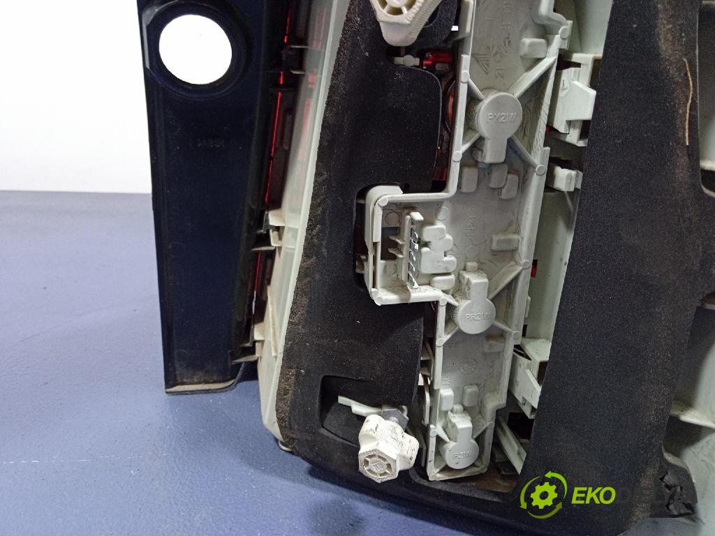 Opel Zafira 2011 světlo Zad: levá Mimo: 442-1960L