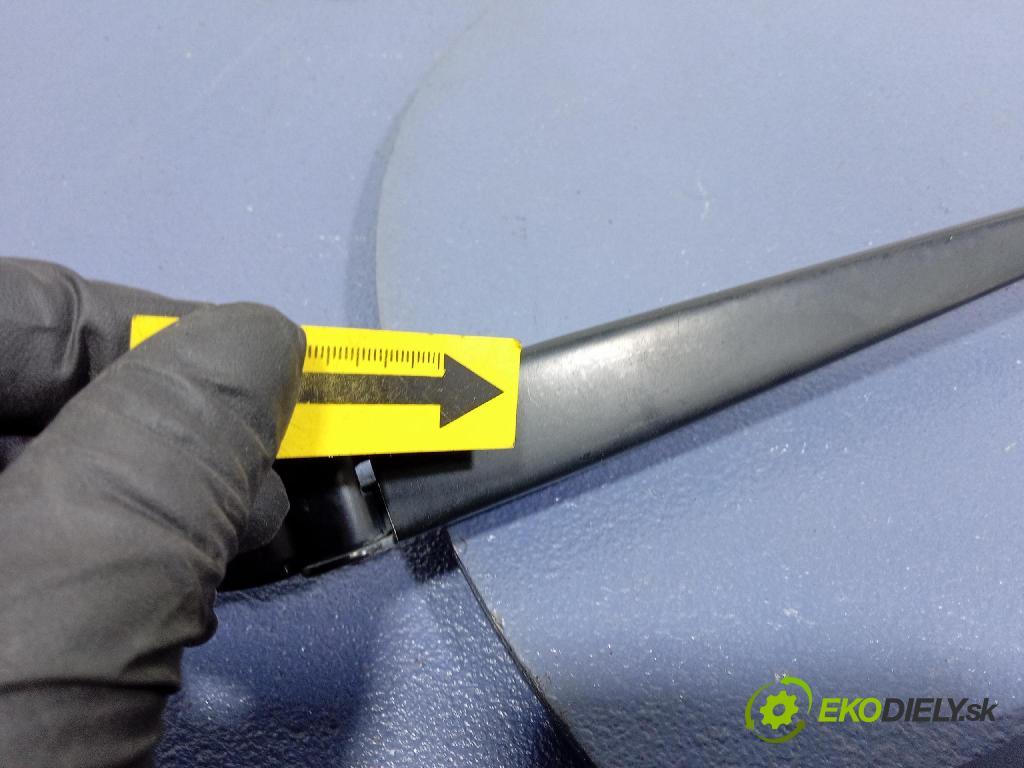 Peugeot Boxer 2017 Rameno: Stierače: Predné