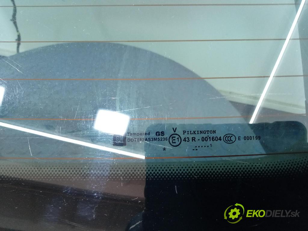 Opel Zafira 2011 zadna dveře kufra: kufra: