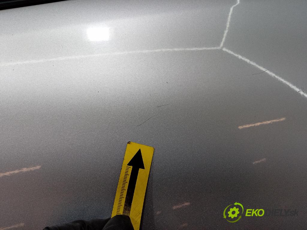 Opel Zafira 2011 zadna dveře kufra: kufra: