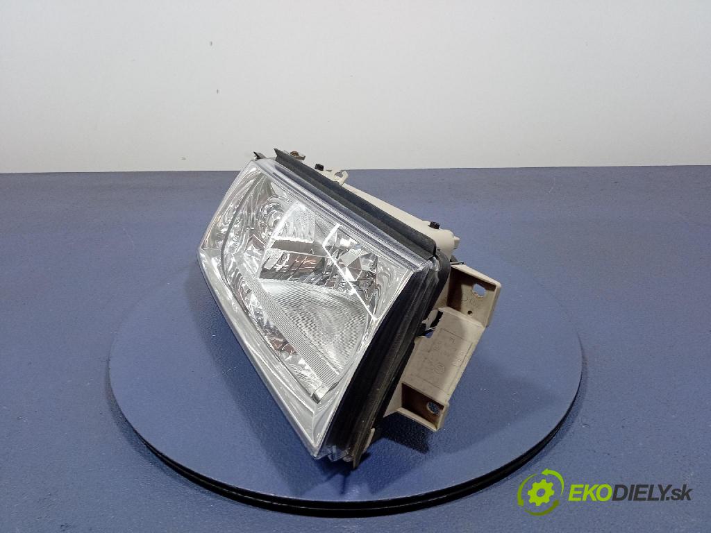 Skoda Octavia 2008 Reflektor: v pravo: 20-6231