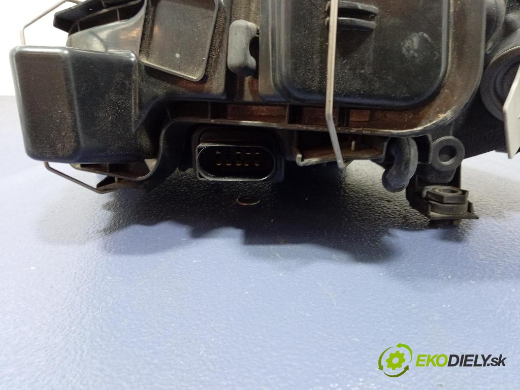 Audi A6 1999 Reflektor: v pravo: 20-5377