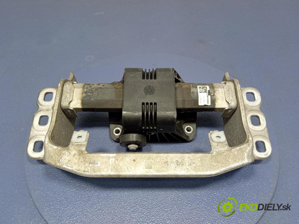 Mercedes S-Klasa 2022 Polštář: / Tlapka: Truhly: Ozubené kola: 782196153917