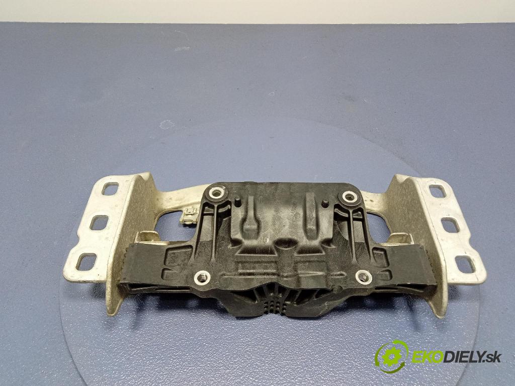 Mercedes S-Klasa 2022 Polštář: / Tlapka: Truhly: Ozubené kola: 782196153917