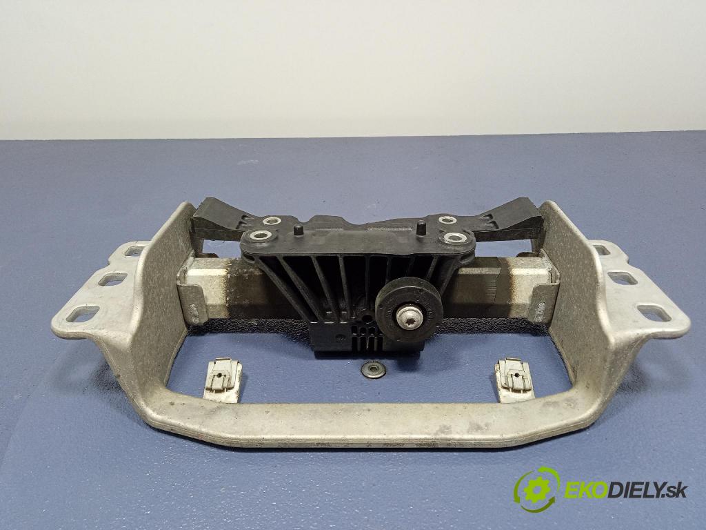 Mercedes S-Klasa 2022 Polštář: / Tlapka: Truhly: Ozubené kola: 782196153917