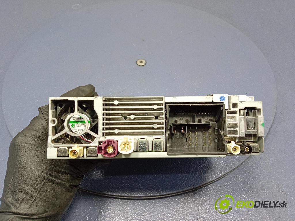 Bmw Seria 1 2014 Radio I Navigace: 9365855