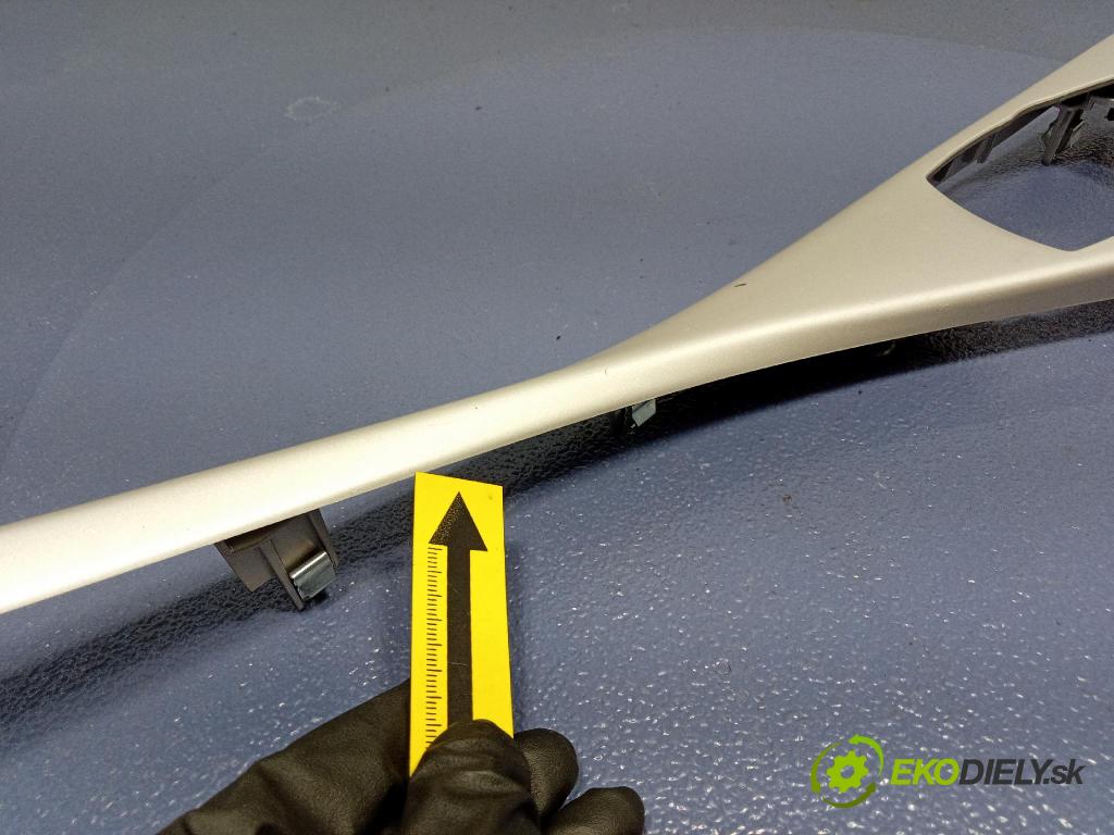 Bmw Seria 1 2014 lišta Dekoratívne: Vnútri: 9207263