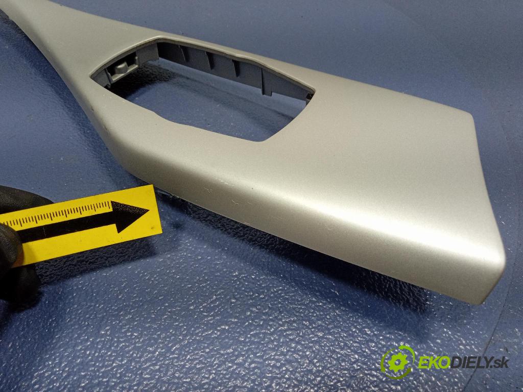 Bmw Seria 1 2014 lišta Dekoratívne: Vnútri: 9207263