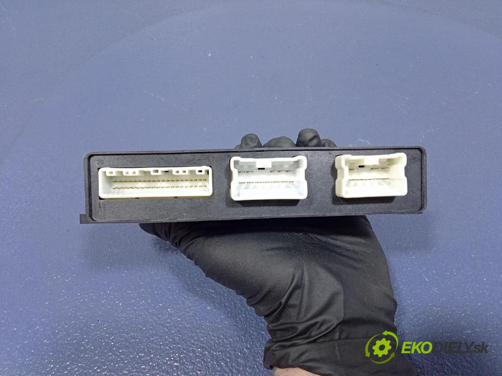 Nissan Micra 2006 řídící jednotka 285C1BC000