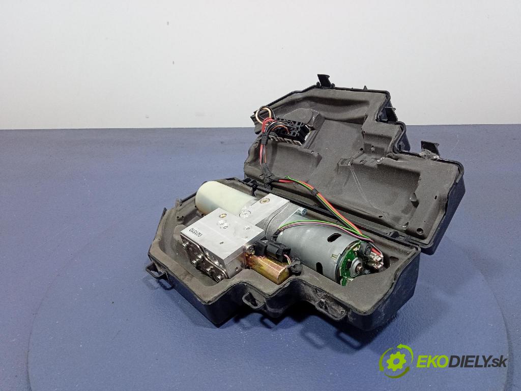 Nissan Micra 2006 čerpadlo Hydraulicky: 97091BC100